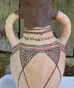 Jarre. Elégante poterie berbère, deux anses